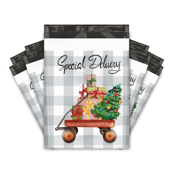 Very Merry 40 Pack 10x13 Poly Mailers Shipping Envelopes PRICE IS… - Picture 2 of 6